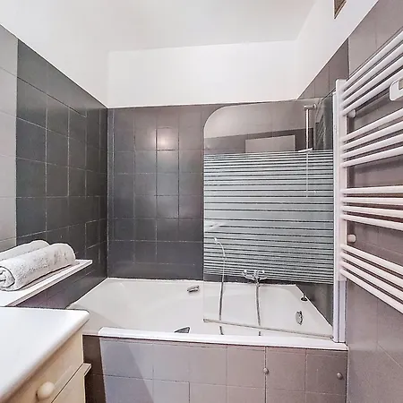 Апартаменты Le Clos Tranquille By Interhome